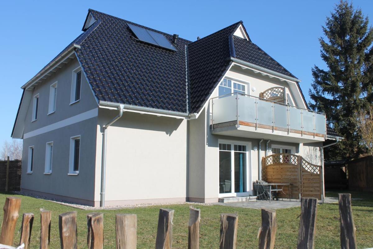 Ferienwohnung Van Der Holm Born Kültér fotó